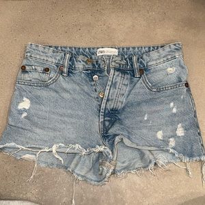 Zara Jean shorts size 4!
